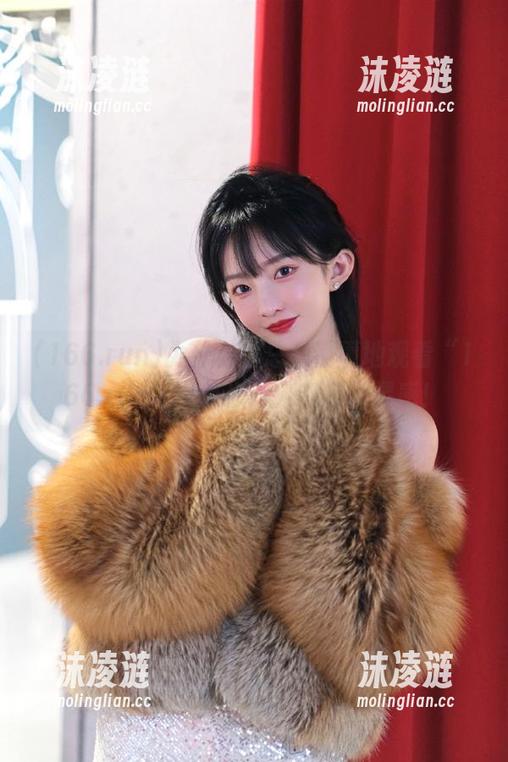 为什么我总是懵懂地观看“166.run”，每次打开都有新灵感！