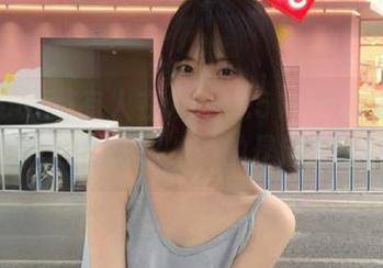 有人在www.51.com上放视频，我心里在想，真的是谁发的啊？