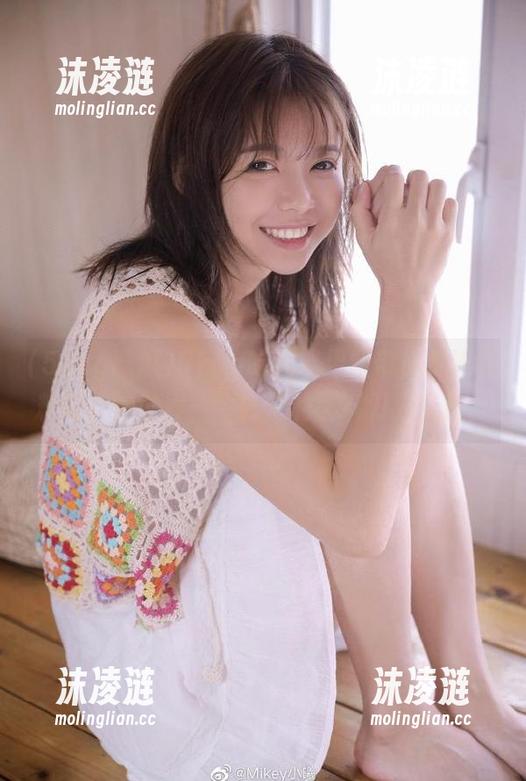 51cg吃瓜 51cg吃瓜苹果版带你走进黑料的奇妙世界,今儿个的黑料刀刀见血!