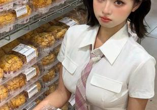 “51今日吃瓜”网站，真心在线直播，主播嘴贼快，拖着我走上吃瓜之路！
