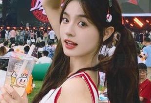 在线看到51吃瓜的花店老板娘，真有点“花”样年华的意思啊…