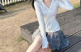 不小心碰到的“51吃瓜网hmyqtt”地址，指数级好奇再升级！