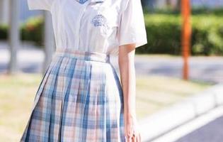 直达“718.sx”后发现我的八卦直线飙升，什么高冷人设全都不见了。