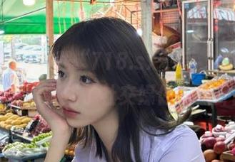 下载“718.sx”后，发现自己好像无意间变成了社交媒体的八卦高手。
