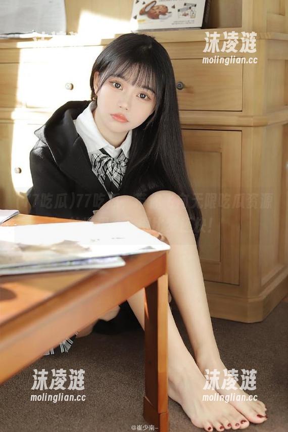 77吃瓜 77吃瓜,带你飞向无限吃瓜资源的世界,飞得比梦还快!