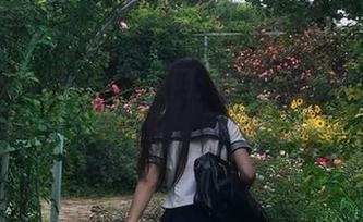 91吃瓜网：一番链接下的瓜摊，别问我吃了多少，反正都快撑爆了。