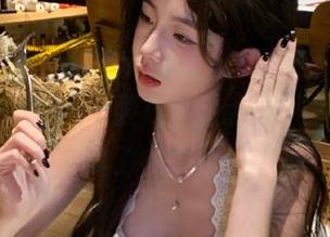 “万篇长征-黑料不打烊heiliao.su”app要是能让我长生不老就完美了，哈哈！