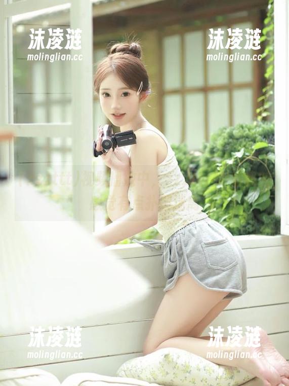 zzzttt 视频播放中,zzzttt48给我的感觉有点扑朔迷离