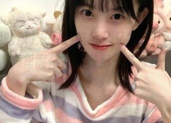 “一起吃瓜”又发布了，为啥全部视频里面都夹杂着那么多奇奇怪怪的人？