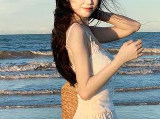 吃烧烤时突翻桌，“九一吃瓜群众”发布：真是想不到离婚现场也可以有这样的盛况！