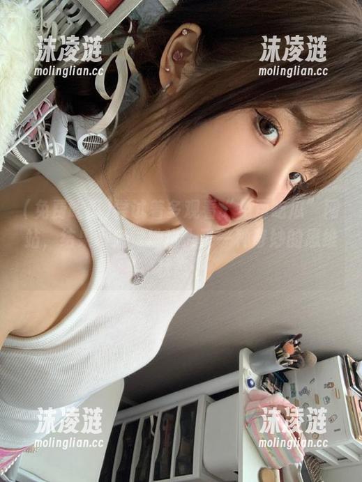尝试着多观看“免费吃瓜”网站，结果不自觉地进入了一种奇妙的思维状态…