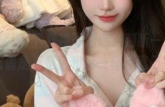 下载冲哥精选，判断一下那些玩偶是不是也和我一样有黑历史