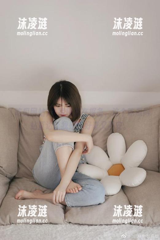 各高校都在报备，这个吃瓜网站直达让我感到好奇又不安。