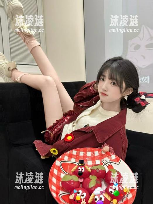 苹果用户们集合，深入‘我要吃瓜’的完整视频，总有你想知道的！