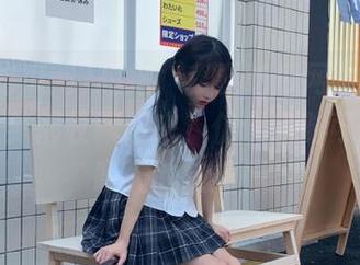 想把“我要吃瓜网”里的每一个八卦都收藏起来，仿佛随时可能变成明天的热搜！