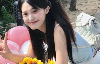 网曝吃瓜：这段互动还挺有意思，我得“收藏”一波，别让偶像回应你不到！