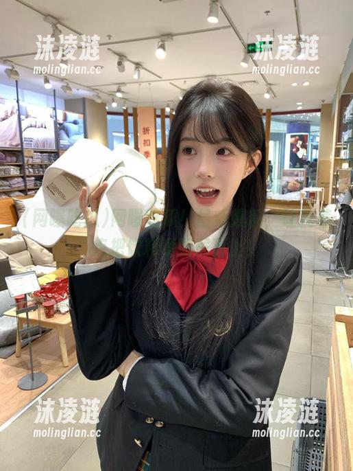 网曝吃瓜 网曝吃瓜!最新爆料,让我差点把饮料喷到屏幕上!