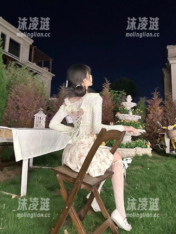 今天的51黑料不打烊更新，跟风的瓜就像阳光下的影子，模糊又晃眼！
