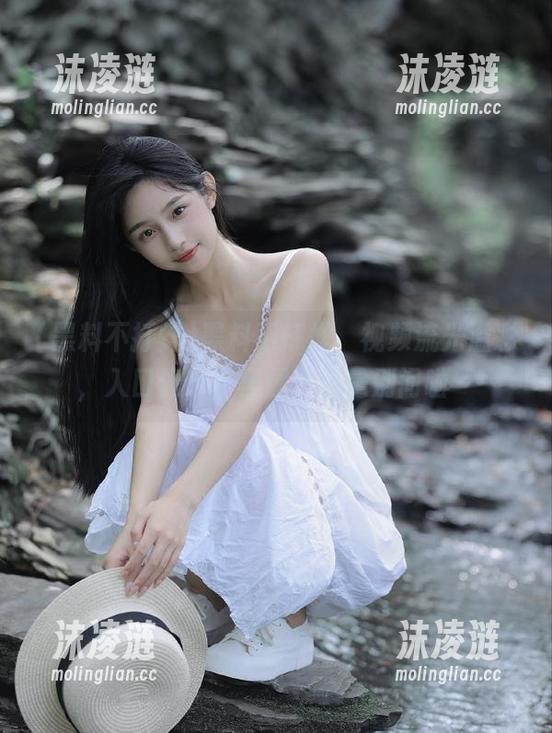 黑料不打烊，视频流光溢彩，入口像个小黑屋，还是别问啦～