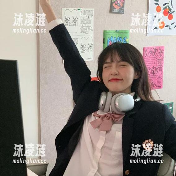 视频秀：“黑料正能量官网”，竟然还有这种操作？