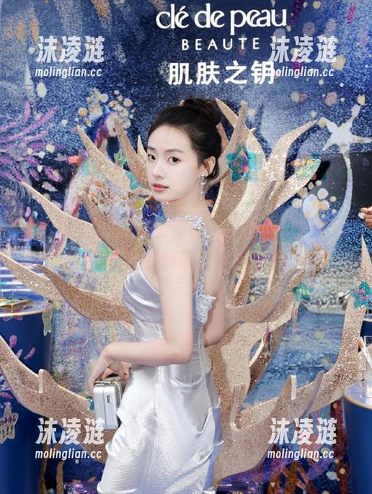 线索不断，黑料正能量流量线路引爆新网热点！