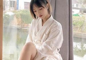 在黑料社区苹果版，在线刷到你的偶像八卦，惊不惊喜？