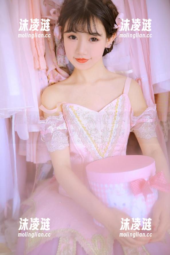 到底去“黑料社区”的地址能收获多少八卦？我好奇