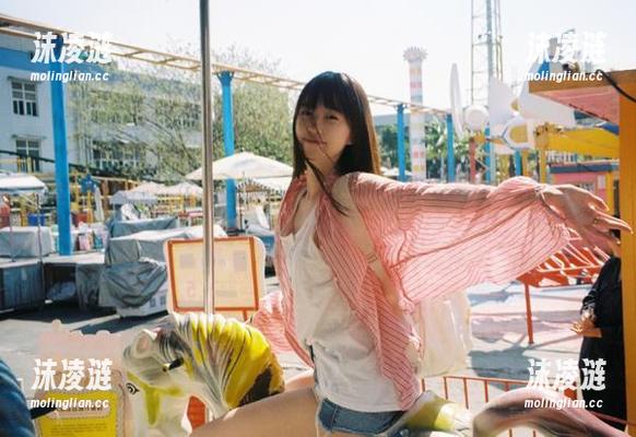 黑料网 黑料网网页总是在线更新,刚喝口水就又有新料轰炸进来了,根本不敢掉以轻心!
