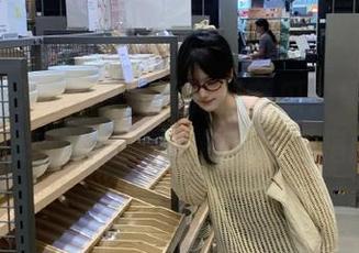 想要叹气系的抖音瓜？黑料网苹果版这就给你送上最新吃瓜指南！