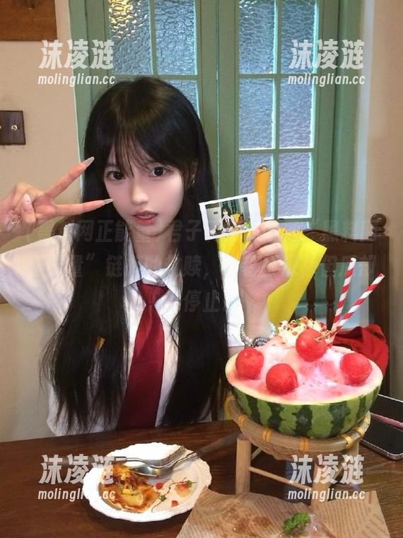 君子无德，急需“黑料网正能量”链接的救赎，夜幕很深，但瓜却不停止。