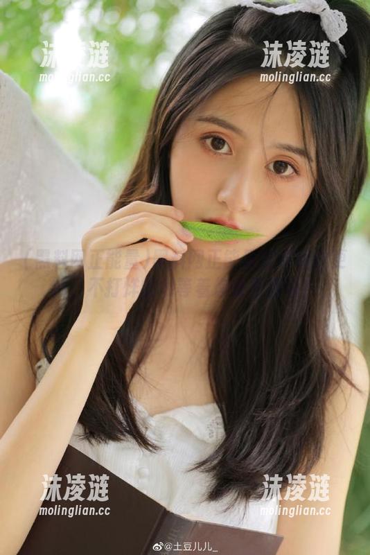 黑料网正能量安卓限时更新，不打烊的瓜等着你来发掘哦！